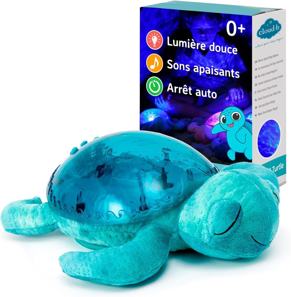 Cette veilleuse pour bébé en forme de tortue est proposée par la marque Cloud B.