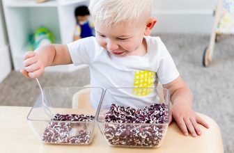 Vous pouvez réaliser plusieurs activités à la maison avec votre enfant de 4 ans.